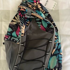 G4Free Leaf Pattern Sling Backpack perfect for pickleball paddles. NWT
